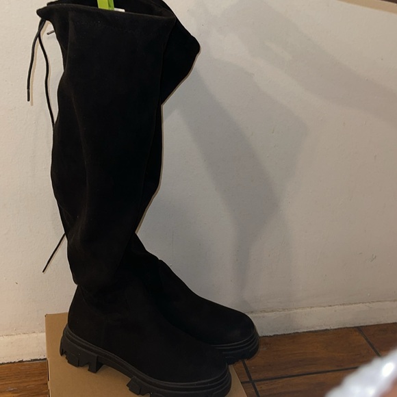 Women’s chunky heel thigh high faux suede boot. Worn once - Picture 4 of 5